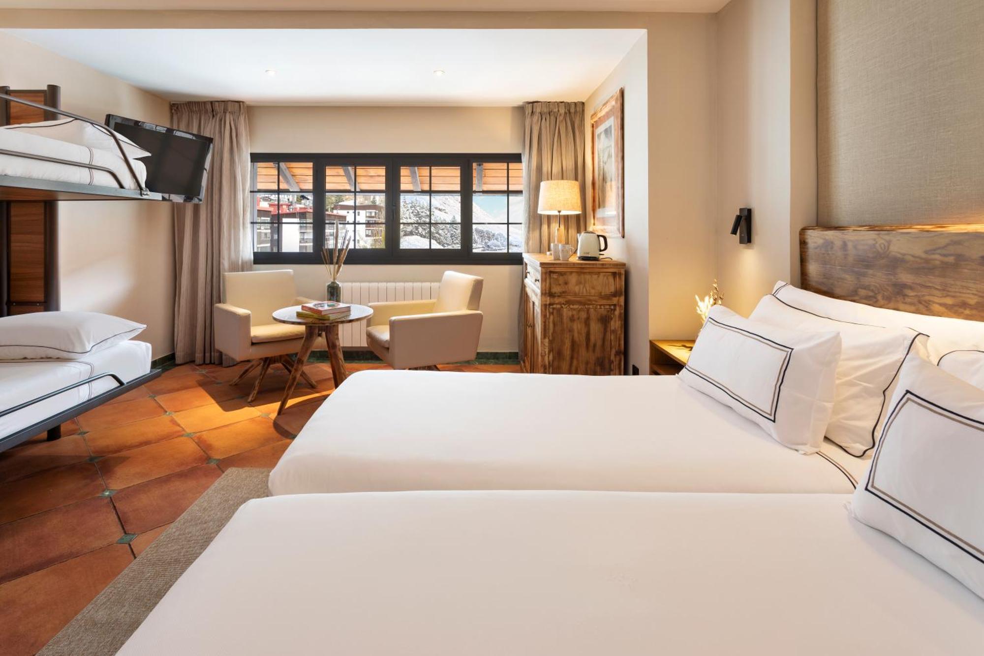 เมเลีย ซอล แอนด์ เนียเบ โฮเต็ล Hotel เซียร์ราเนบาดา ภายนอก รูปภาพ